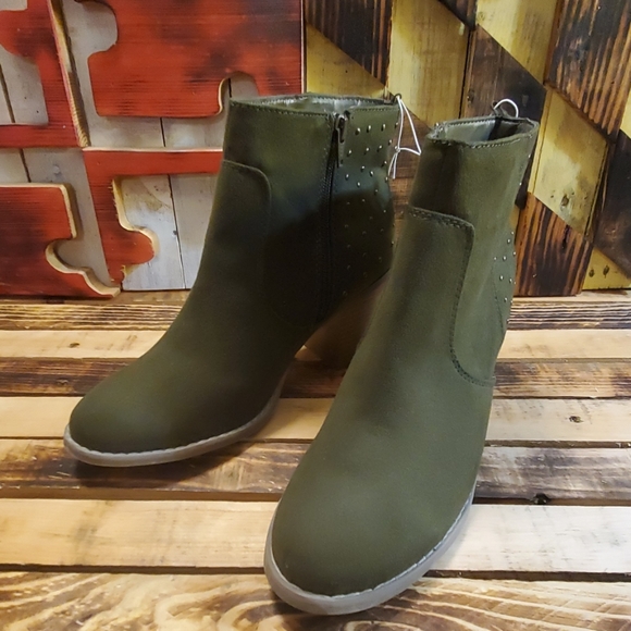 Old Navy Booties Size 10 - Picture 4 of 8